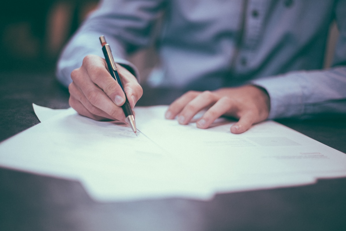 Medical billing process warning signs — denial rate, days in AR, and net collection rate benchmarks